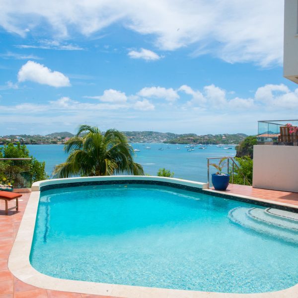Marks Reef Luxury Villa Rentals Pool